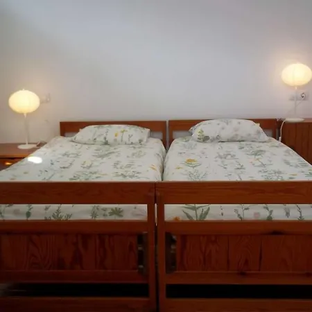 Sleeps 4 Wifi Feriehus *